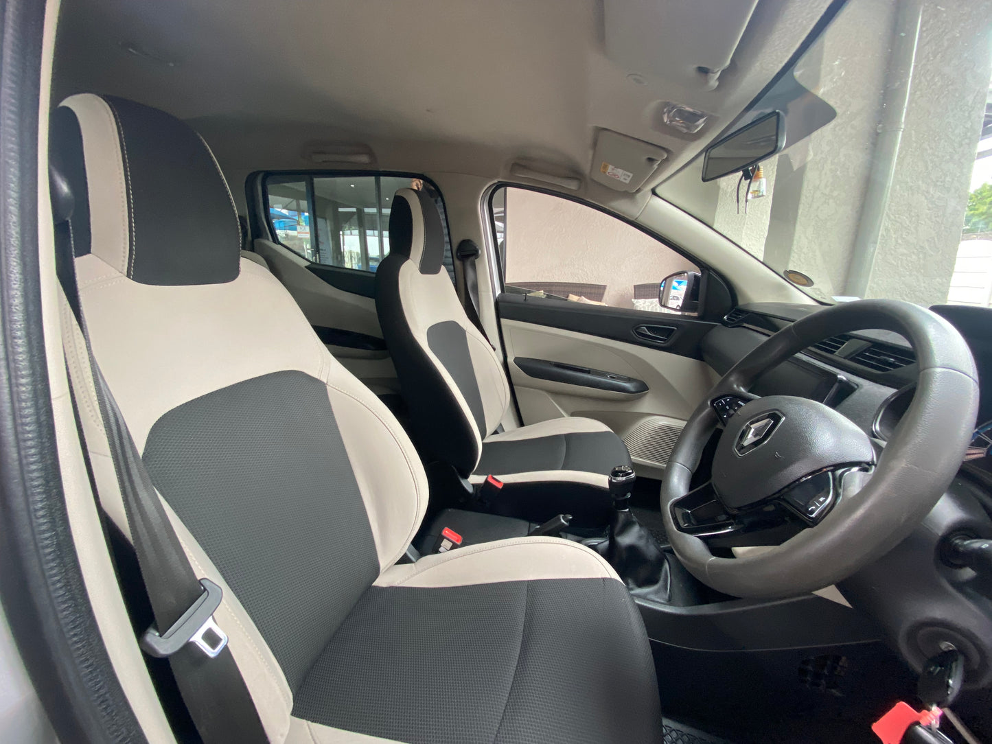 2023 Renault Triber 1.0 Dynamic