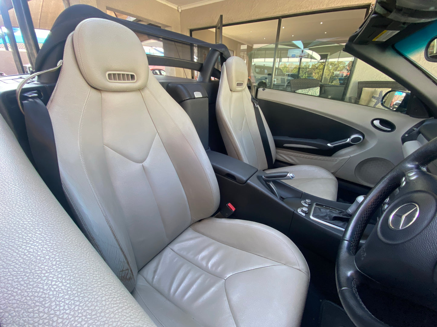 2007 Mercedes Benz SLK 200
