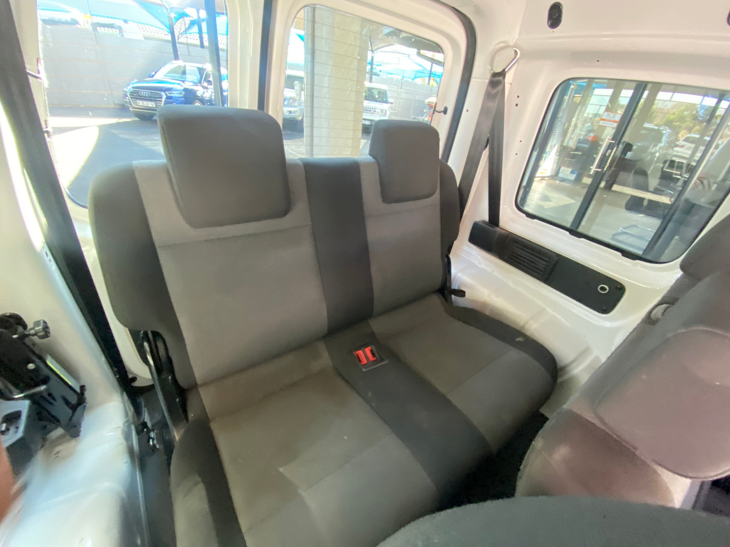 2017 Volkswagen Caddy 1.6i 7-seater